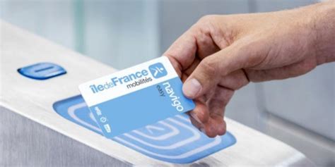 how to use Paris metro card